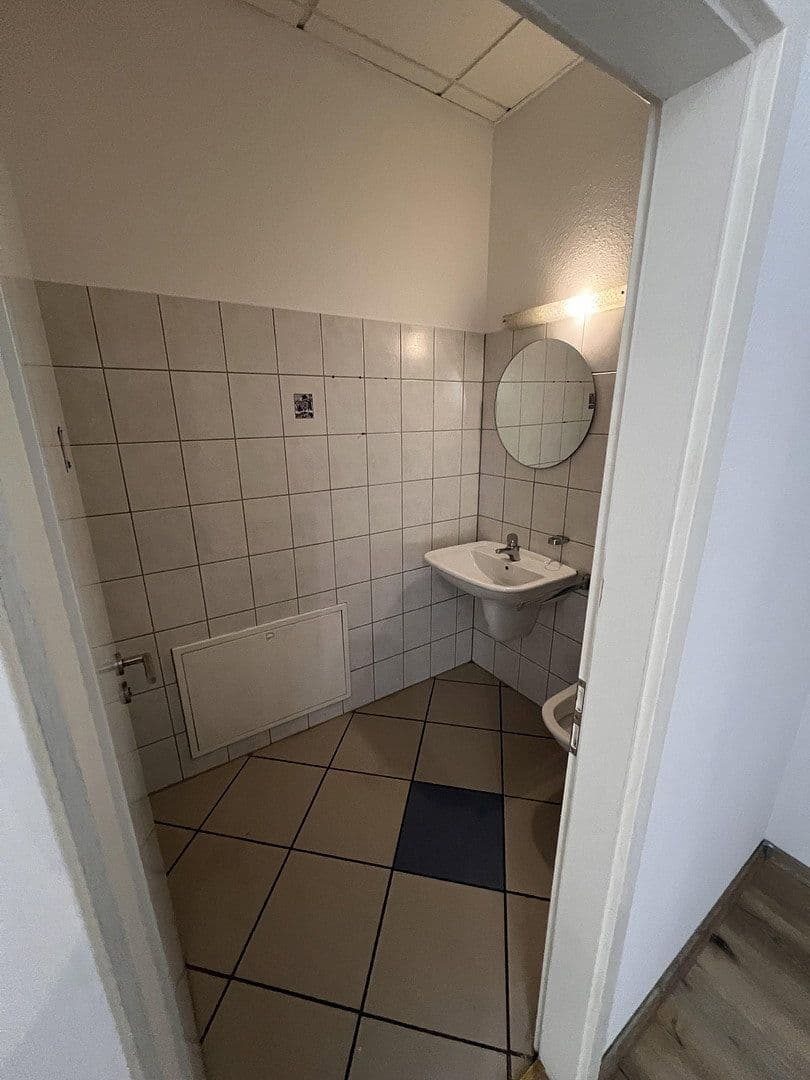 Predaj nebytového priestoru 123 m², Hauptstrasse 26, Trossingen, Bádensko-Wurttembersko Predaj nebytového priestoru 123 m², Hauptstrasse 26, Trossingen, Bádensko-Wurttembersko