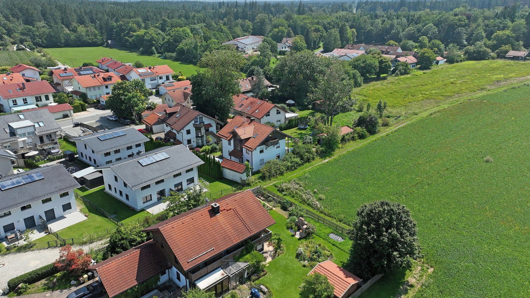 Predaj domu 153 m², pozemek 206 m², Erlenweg, Brunnthal, Bavorsko Predaj domu 153 m², pozemek 206 m², Erlenweg, Brunnthal, Bavorsko
