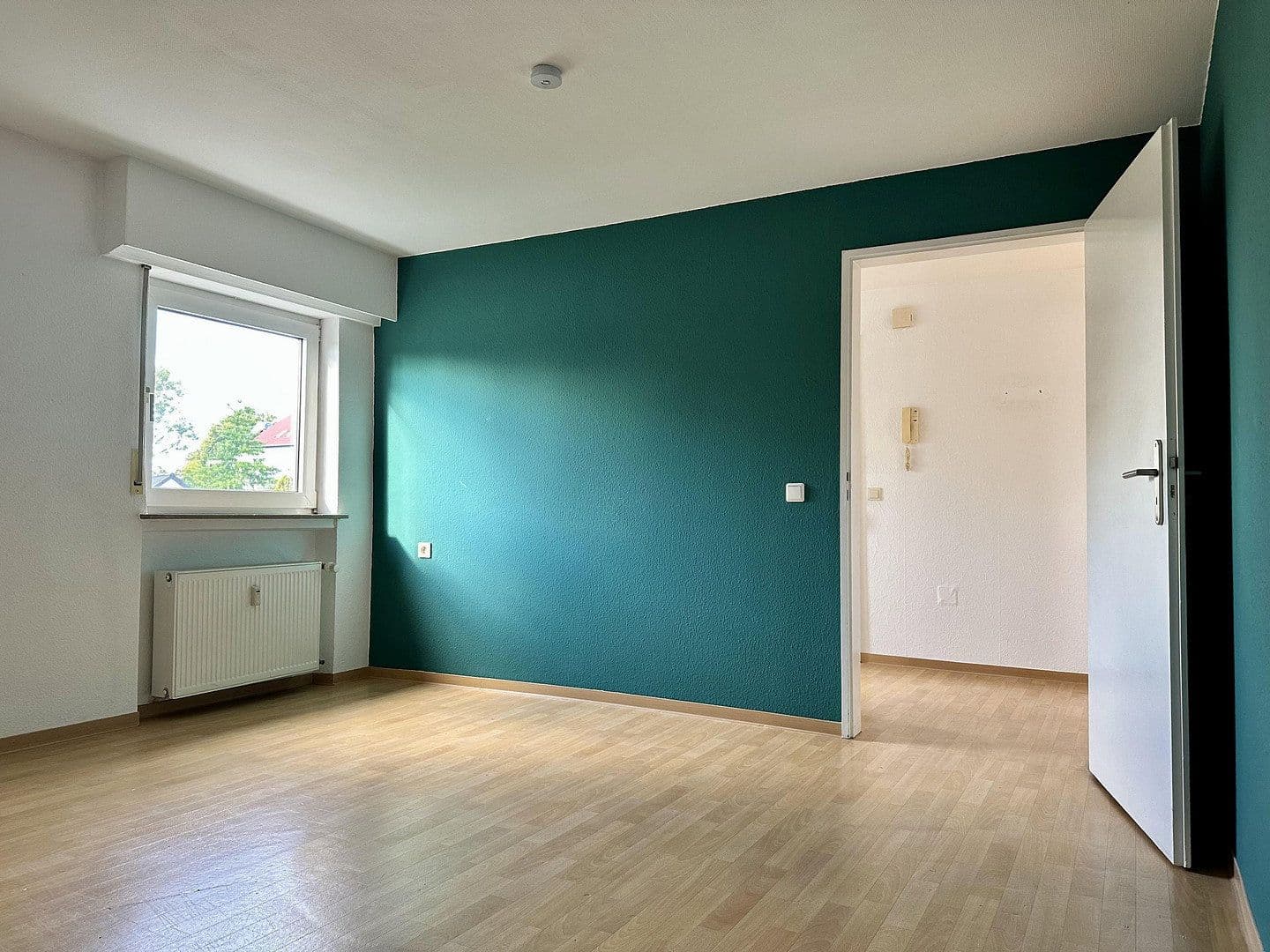 Prenájom bytu 3-izbový 98 m², Saarbrücken, Sársko Prenájom bytu 3-izbový 98 m², Saarbrücken, Sársko