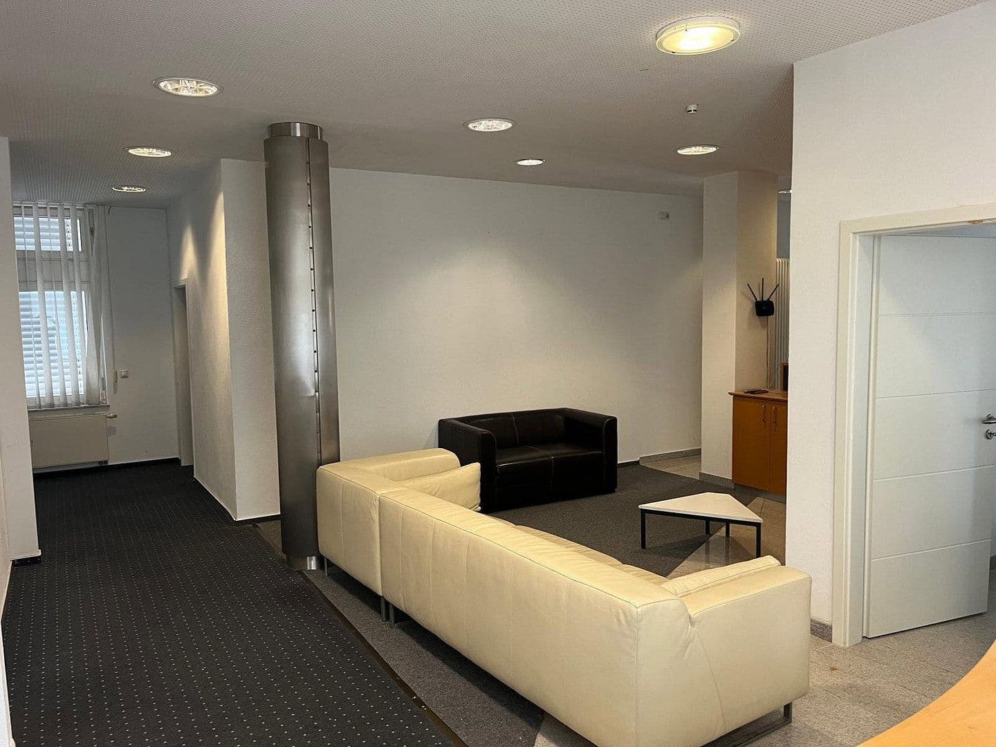 Prenájom bytu 214 m², Kröv, Porýnie-Falcko Prenájom bytu 214 m², Kröv, Porýnie-Falcko