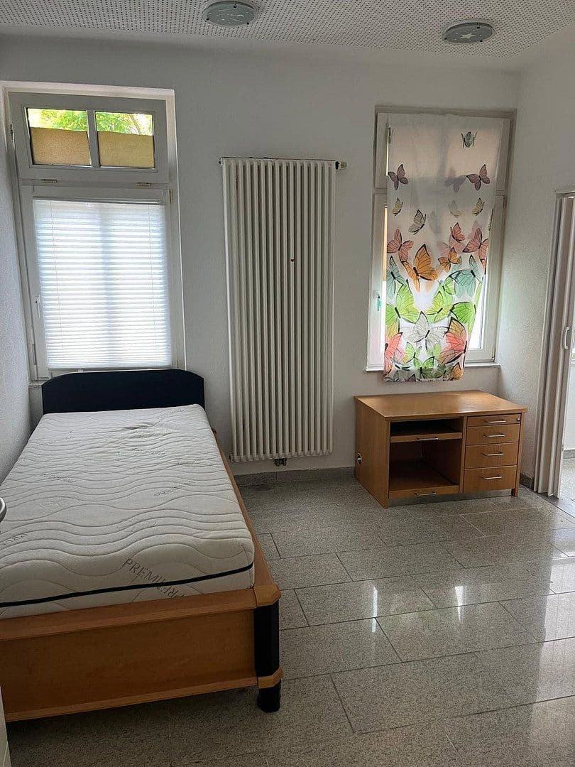 Prenájom bytu 214 m², Kröv, Porýnie-Falcko Prenájom bytu 214 m², Kröv, Porýnie-Falcko
