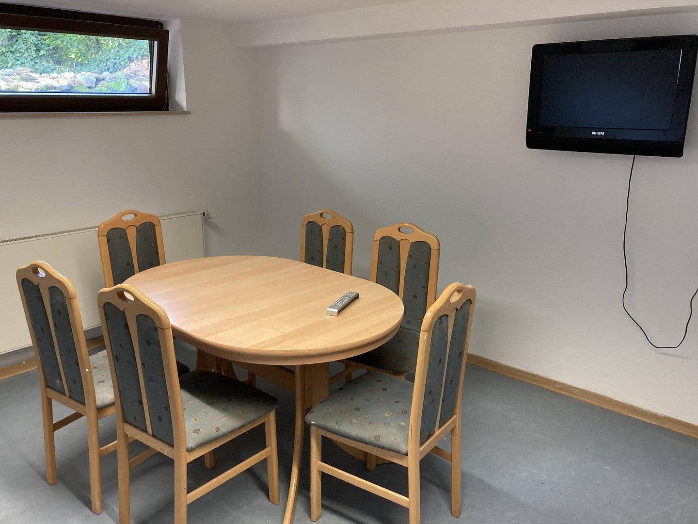 Prenájom bytu 214 m², Kröv, Porýnie-Falcko Prenájom bytu 214 m², Kröv, Porýnie-Falcko