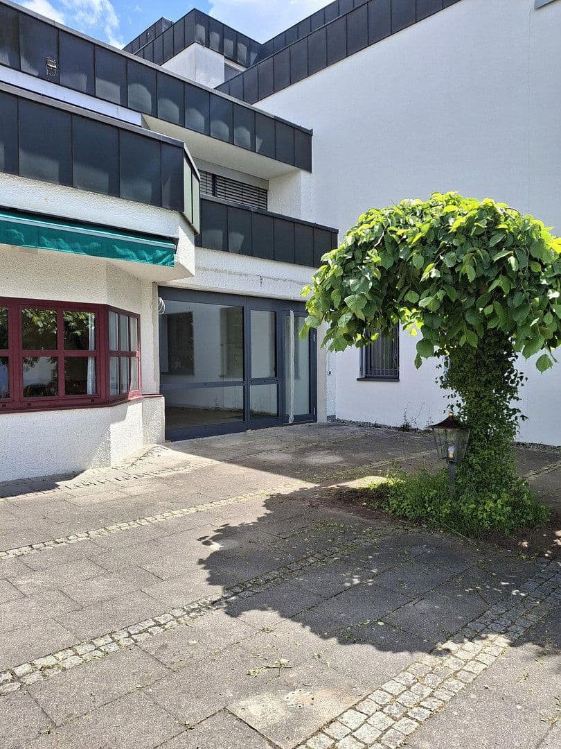 Prenájom kancelárie 147 m², Marktplatz 3, Baienfurt, Bádensko-Wurttembersko Prenájom kancelárie 147 m², Marktplatz 3, Baienfurt, Bádensko-Wurttembersko