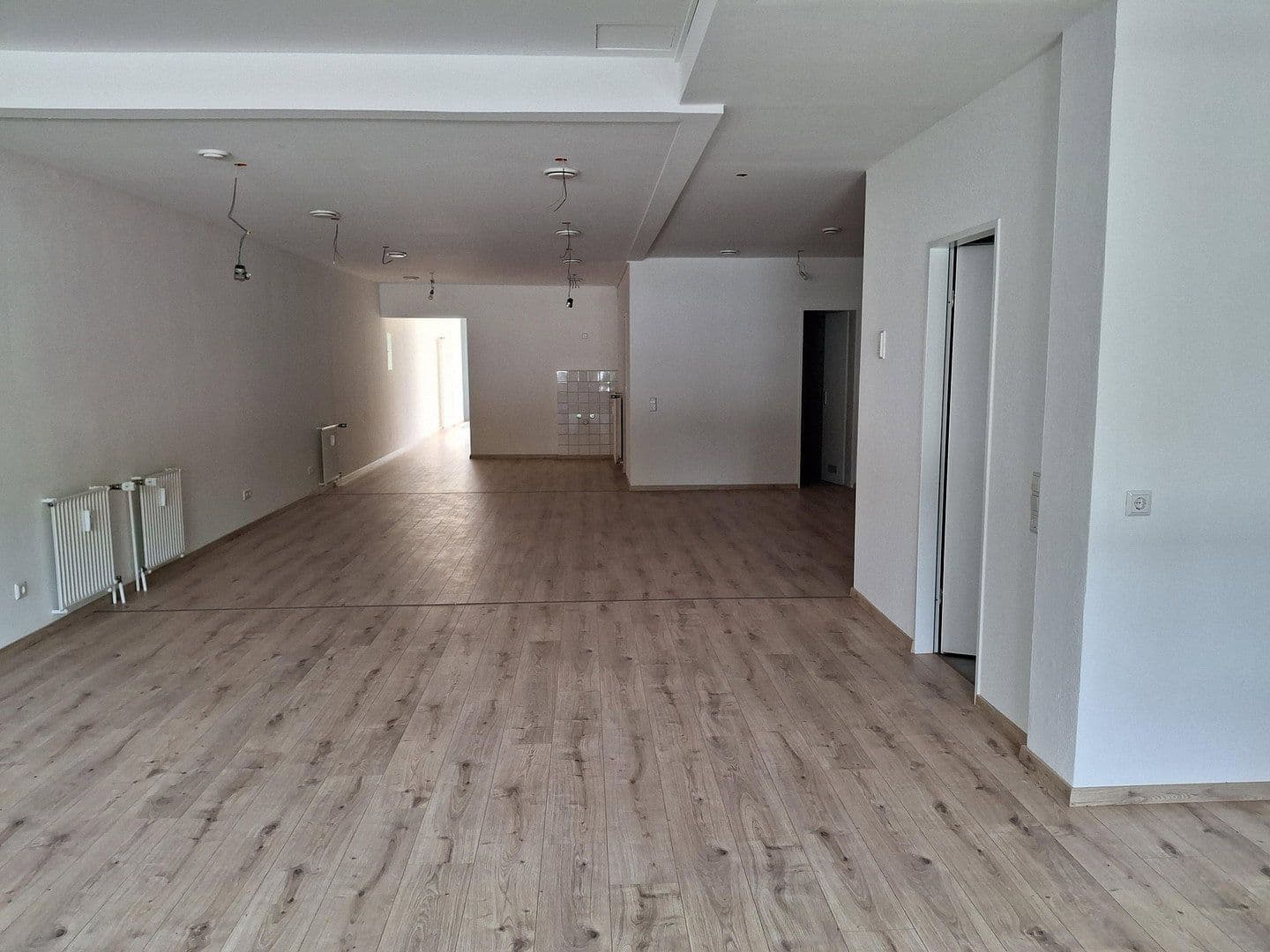 Prenájom kancelárie 147 m², Marktplatz 3, Baienfurt, Bádensko-Wurttembersko Prenájom kancelárie 147 m², Marktplatz 3, Baienfurt, Bádensko-Wurttembersko
