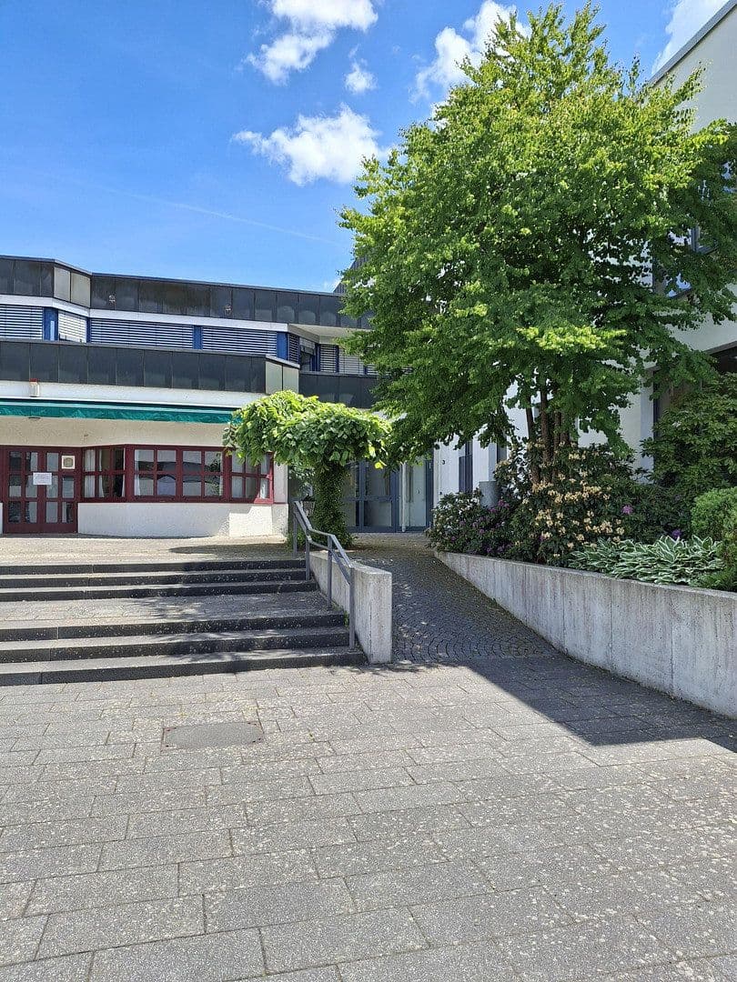 Prenájom kancelárie 147 m², Marktplatz 3, Baienfurt, Bádensko-Wurttembersko Prenájom kancelárie 147 m², Marktplatz 3, Baienfurt, Bádensko-Wurttembersko