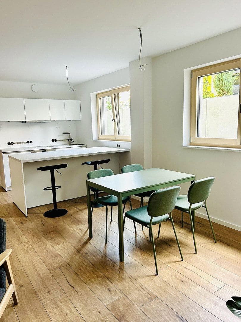 Prenájom bytu 1-izbový 44 m², Mühlheim am Main, Hesensko Prenájom bytu 1-izbový 44 m², Mühlheim am Main, Hesensko