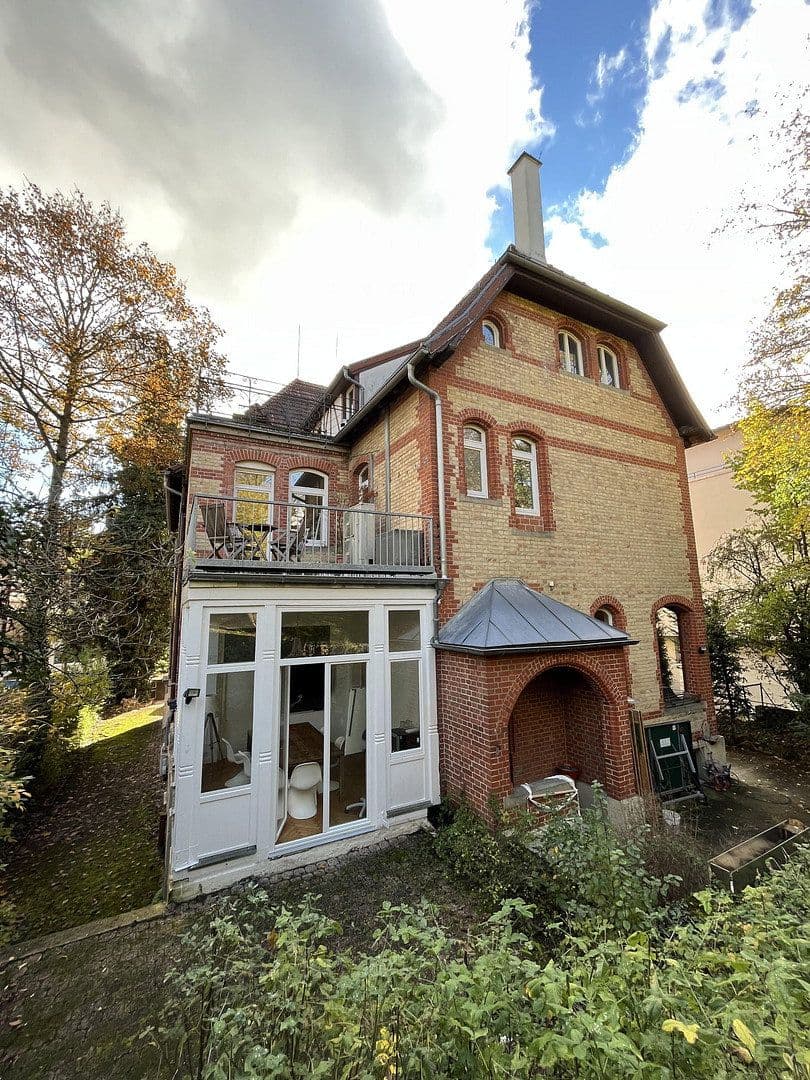 Prenájom kancelárie 21 m², Stuttgart, Bádensko-Wurttembersko Prenájom kancelárie 21 m², Stuttgart, Bádensko-Wurttembersko