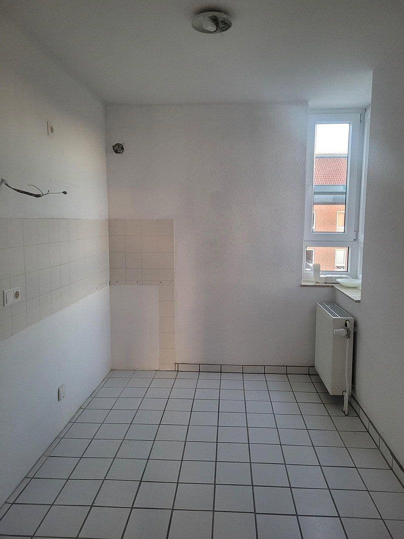 Prenájom bytu 3-izbový 81 m², Norderneystr. 9, Wilhelmshaven, Dolné Sasko Prenájom bytu 3-izbový 81 m², Norderneystr. 9, Wilhelmshaven, Dolné Sasko
