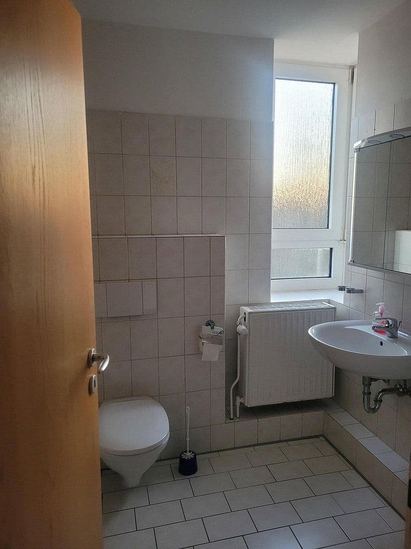Prenájom bytu 3-izbový 81 m², Norderneystr. 9, Wilhelmshaven, Dolné Sasko Prenájom bytu 3-izbový 81 m², Norderneystr. 9, Wilhelmshaven, Dolné Sasko