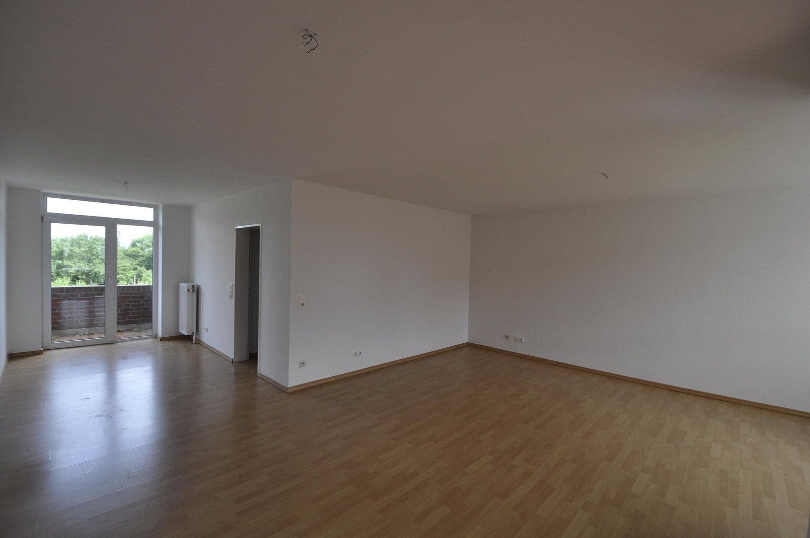 Prenájom bytu 3-izbový 81 m², Norderneystr. 9, Wilhelmshaven, Dolné Sasko Prenájom bytu 3-izbový 81 m², Norderneystr. 9, Wilhelmshaven, Dolné Sasko