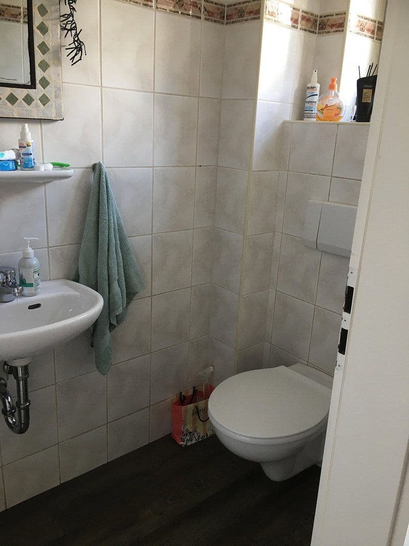 Prenájom domu 180 m², pozemek 290 m², Franz-Schubert-Str. 14, Ratingen, Severné Porýnie - Westfálsko Prenájom domu 180 m², pozemek 290 m², Franz-Schubert-Str. 14, Ratingen, Severné Porýnie - Westfálsko