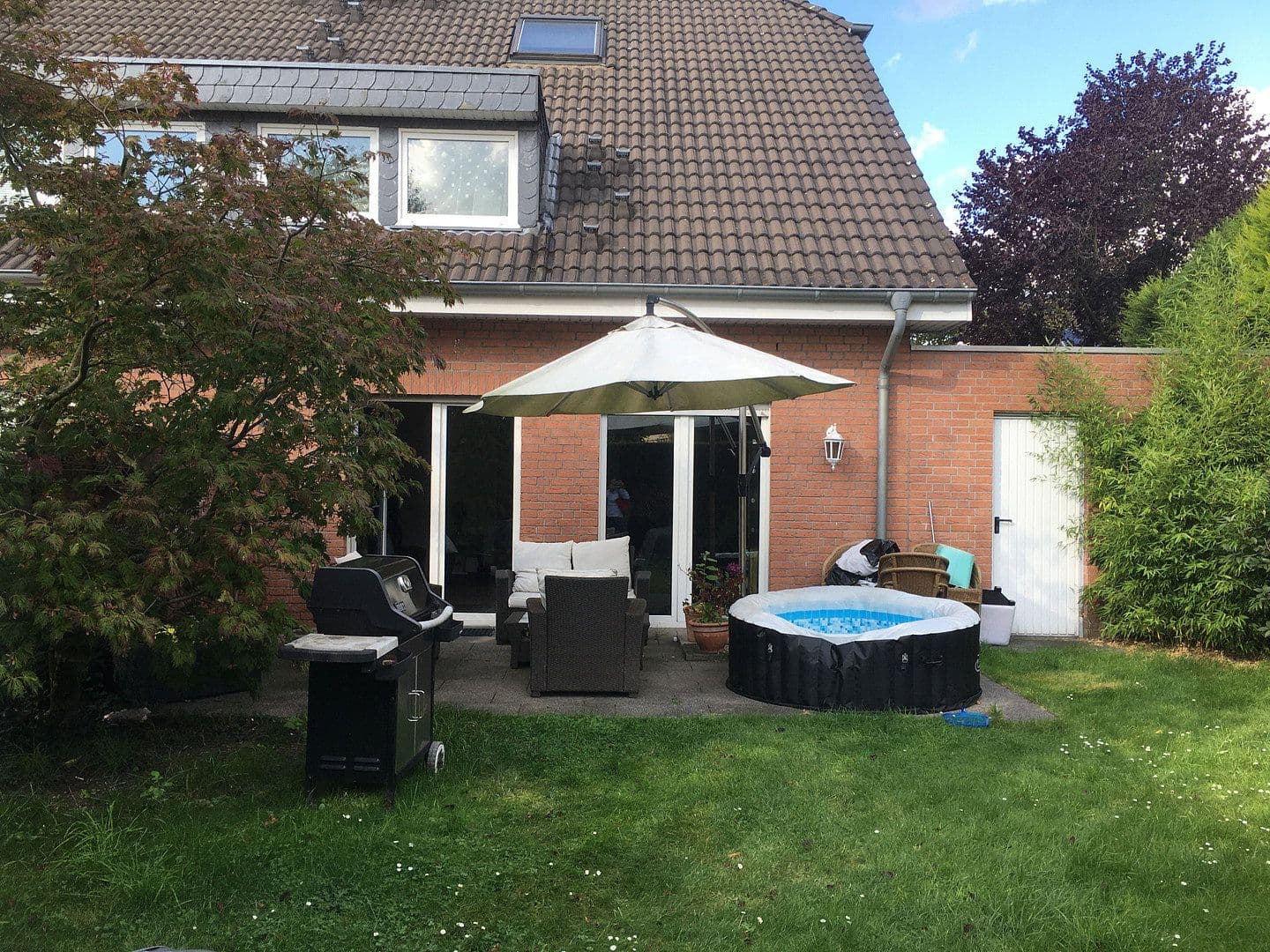 Prenájom domu 180 m², pozemek 290 m², Franz-Schubert-Str. 14, Ratingen, Severné Porýnie - Westfálsko Prenájom domu 180 m², pozemek 290 m², Franz-Schubert-Str. 14, Ratingen, Severné Porýnie - Westfálsko