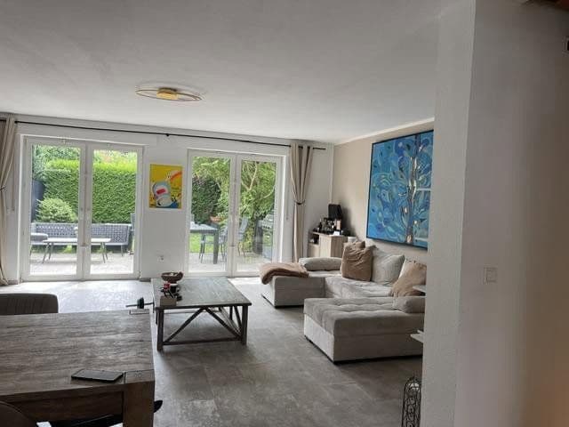 Prenájom domu 180 m², pozemek 290 m², Franz-Schubert-Str. 14, Ratingen, Severné Porýnie - Westfálsko Prenájom domu 180 m², pozemek 290 m², Franz-Schubert-Str. 14, Ratingen, Severné Porýnie - Westfálsko