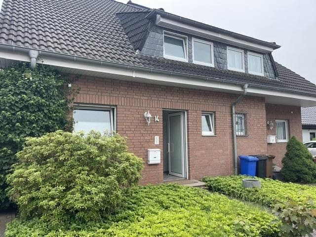 Prenájom domu 180 m², pozemek 290 m², Franz-Schubert-Str. 14, Ratingen, Severné Porýnie - Westfálsko Prenájom domu 180 m², pozemek 290 m², Franz-Schubert-Str. 14, Ratingen, Severné Porýnie - Westfálsko