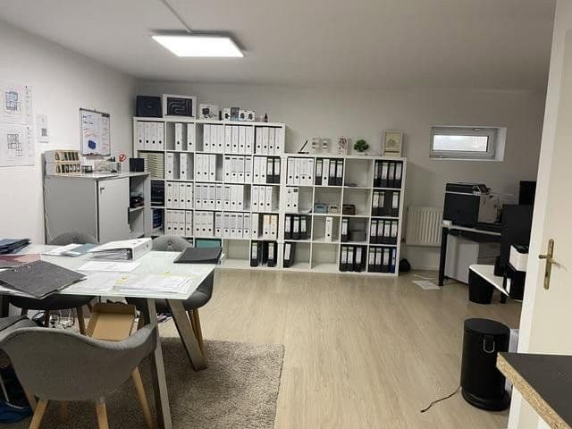 Prenájom domu 180 m², pozemek 290 m², Franz-Schubert-Str. 14, Ratingen, Severné Porýnie - Westfálsko Prenájom domu 180 m², pozemek 290 m², Franz-Schubert-Str. 14, Ratingen, Severné Porýnie - Westfálsko