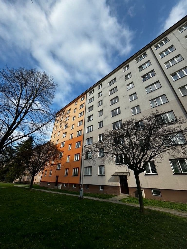Prenájom bytu 3-izbový 72 m², Sokolovská, Ostrava, Moravskoslezský kraj Prenájom bytu 3-izbový 72 m², Sokolovská, Ostrava, Moravskoslezský kraj