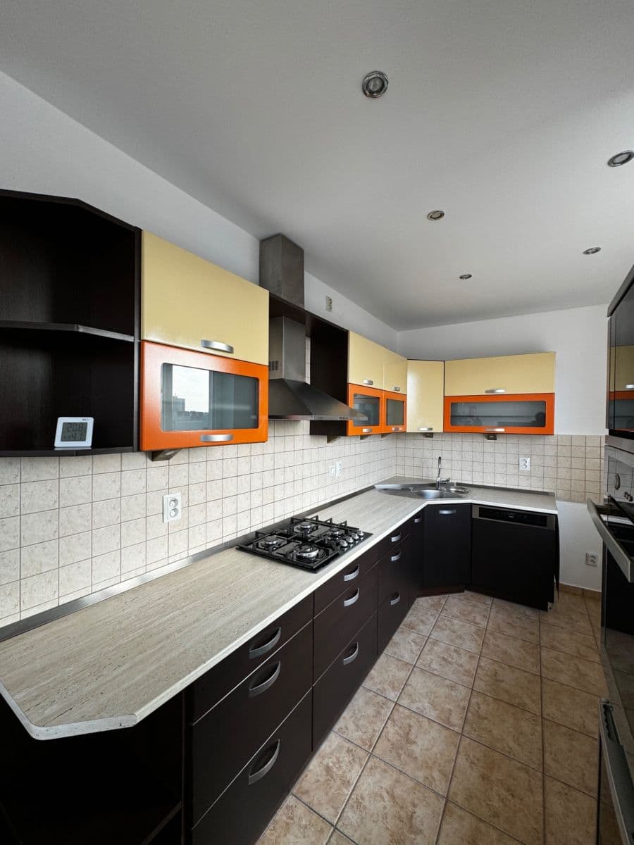 Prenájom bytu 3-izbový 72 m², Sokolovská, Ostrava, Moravskoslezský kraj Prenájom bytu 3-izbový 72 m², Sokolovská, Ostrava, Moravskoslezský kraj