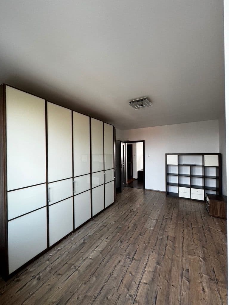Prenájom bytu 3-izbový 72 m², Sokolovská, Ostrava, Moravskoslezský kraj Prenájom bytu 3-izbový 72 m², Sokolovská, Ostrava, Moravskoslezský kraj