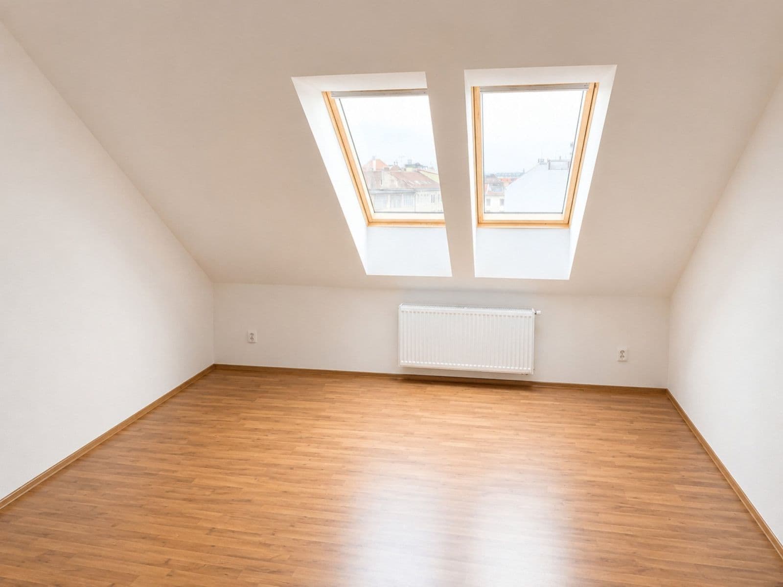 Prenájom bytu 1-izbový 33 m², Vlhká, Brno, Jihomoravský kraj Prenájom bytu 1-izbový 33 m², Vlhká, Brno, Jihomoravský kraj