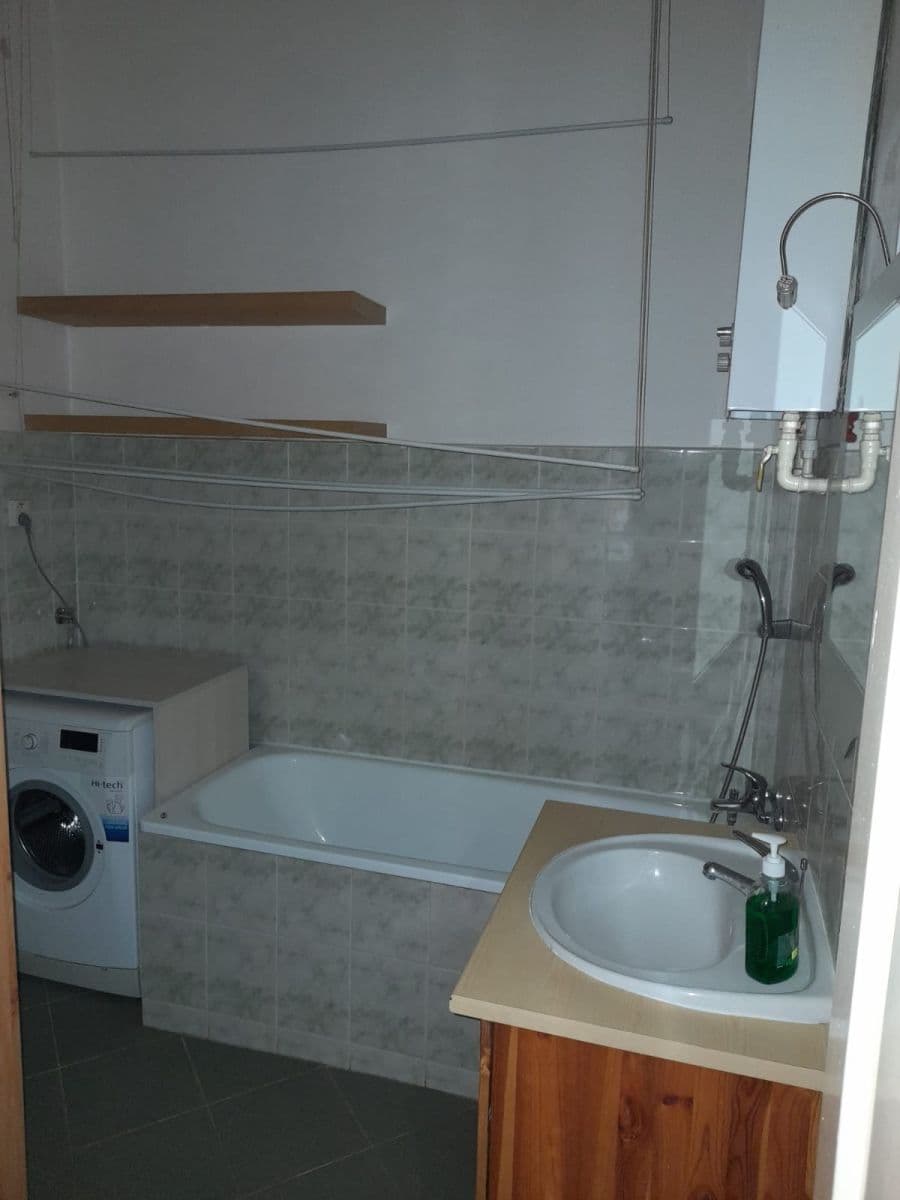 Prenájom bytu 2-izbový 60 m², Osadní, Praha, Praha Prenájom bytu 2-izbový 60 m², Osadní, Praha, Praha