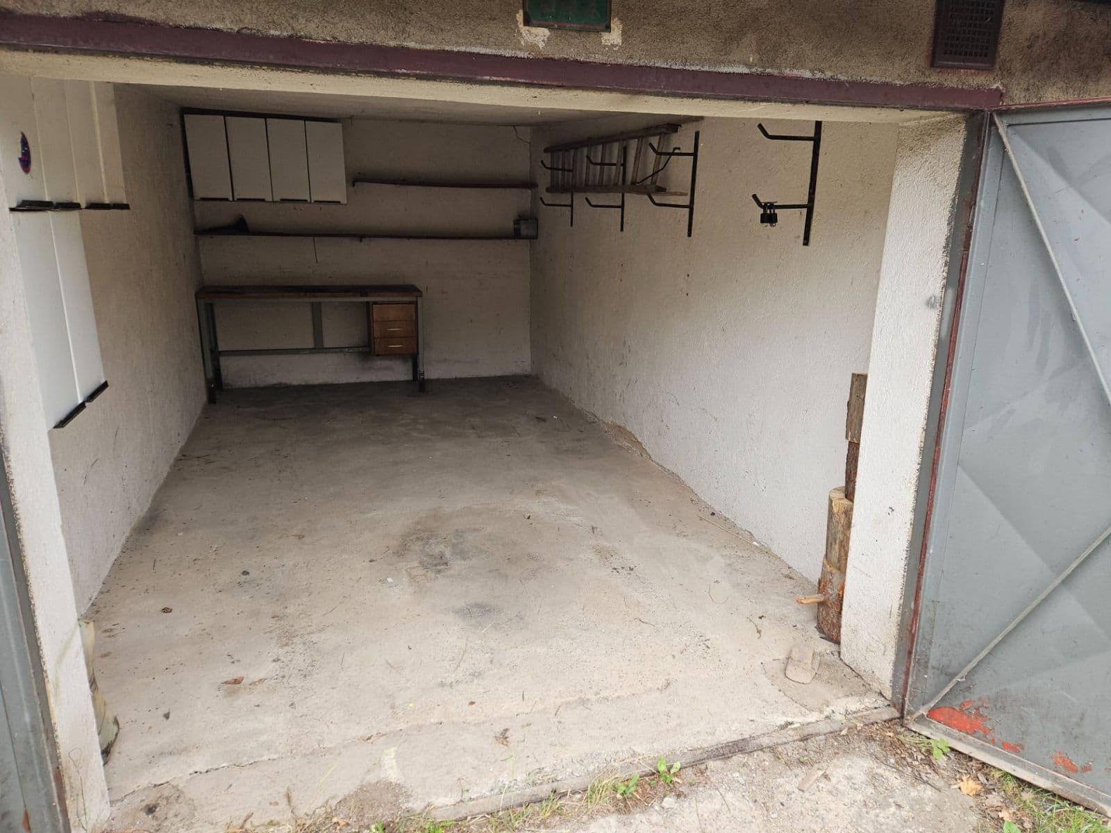 Prenájom garáže 18 m², Příbram, Středočeský kraj Prenájom garáže 18 m², Příbram, Středočeský kraj