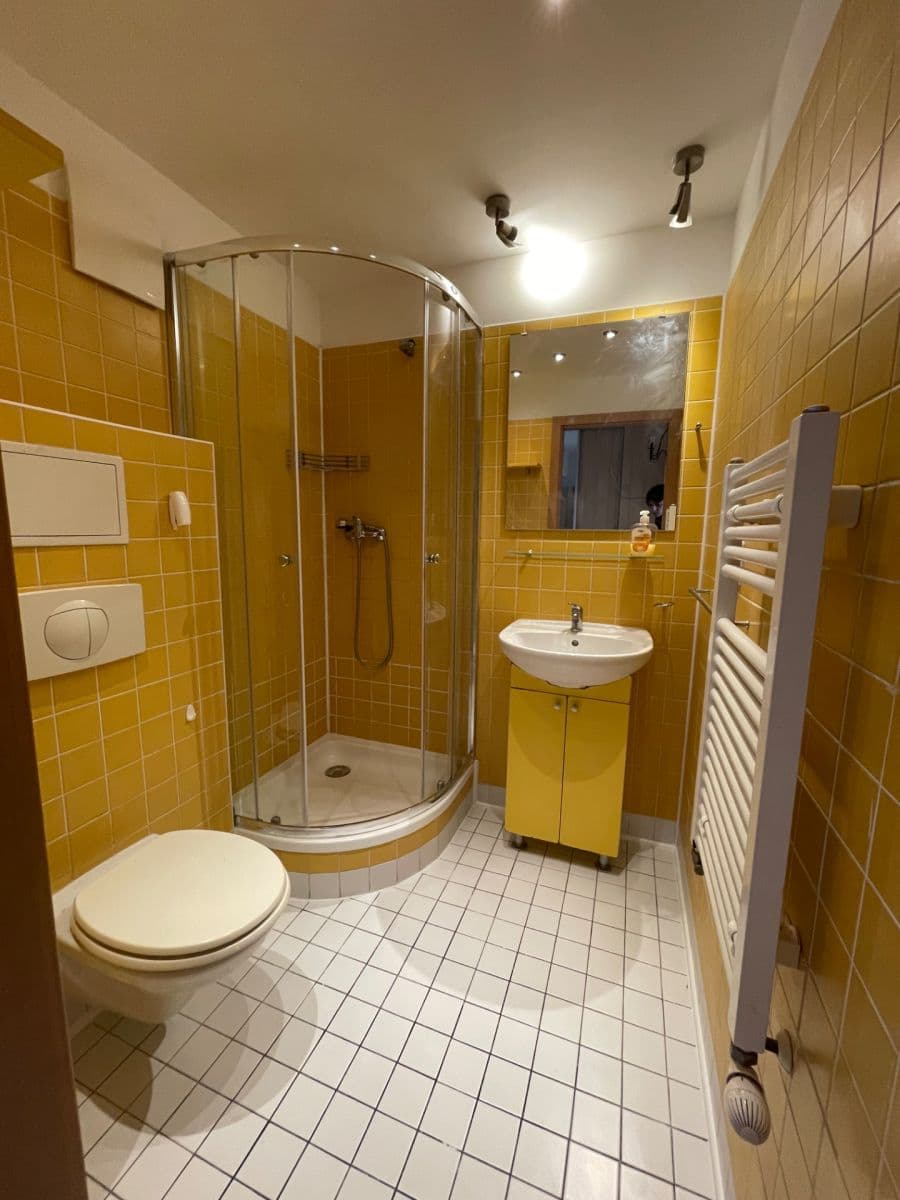 Prenájom bytu 2-izbový 64 m², Teplická, Praha, Praha Prenájom bytu 2-izbový 64 m², Teplická, Praha, Praha