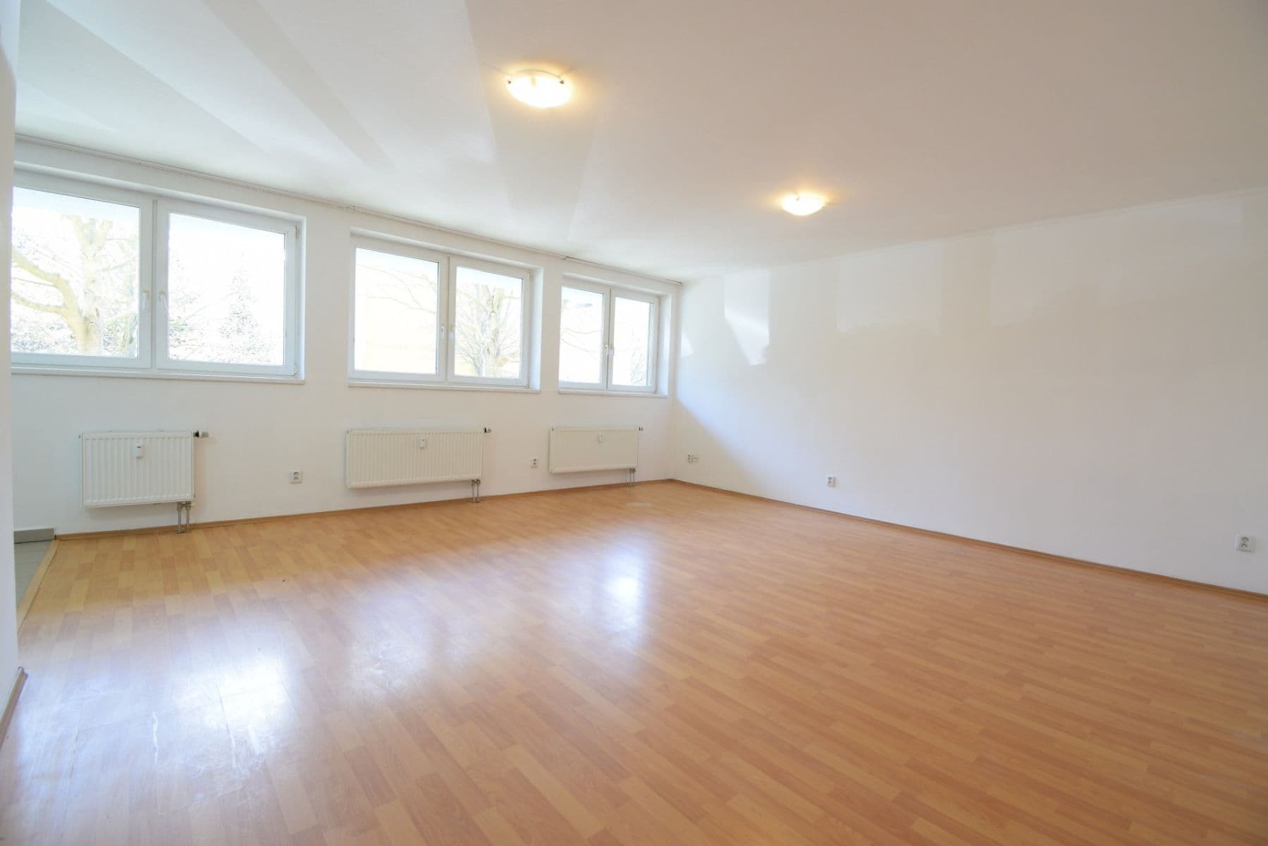 Predaj bytu 2-izbový 59 m², K Haltýři, Praha, Praha Predaj bytu 2-izbový 59 m², K Haltýři, Praha, Praha
