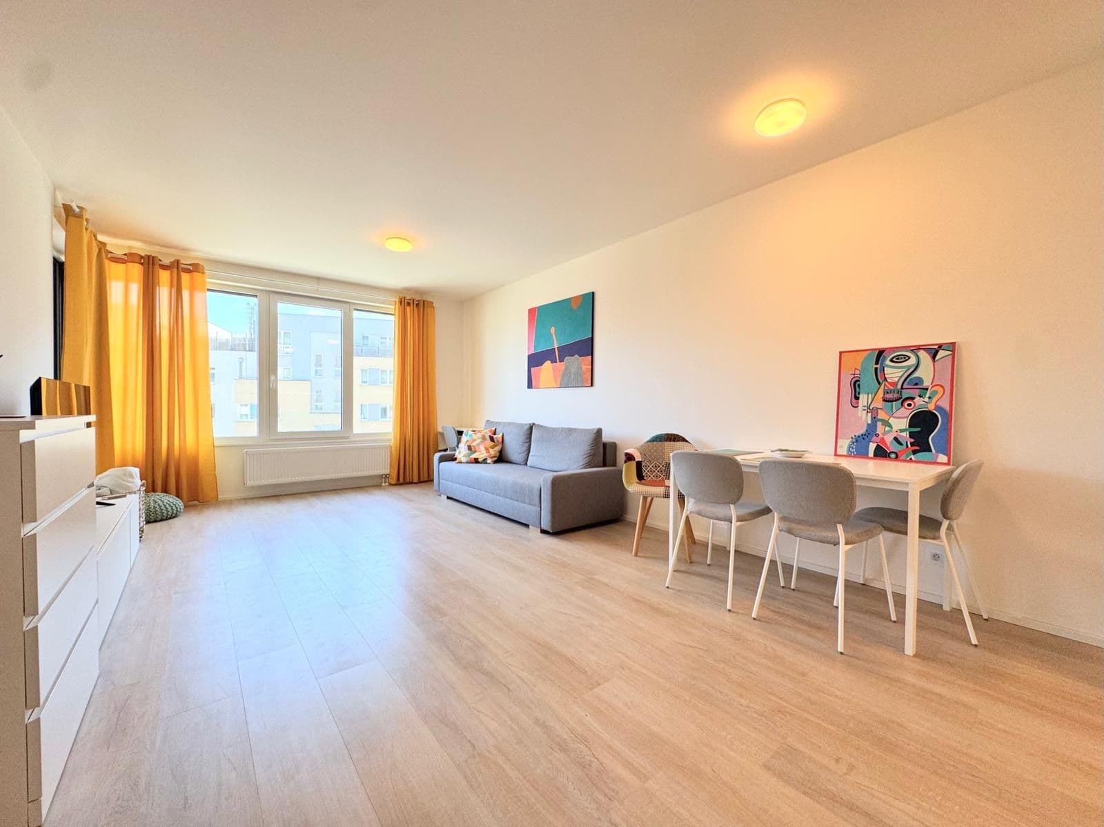 Prenájom bytu 2-izbový 57 m², Holečkova, Praha, Praha Prenájom bytu 2-izbový 57 m², Holečkova, Praha, Praha