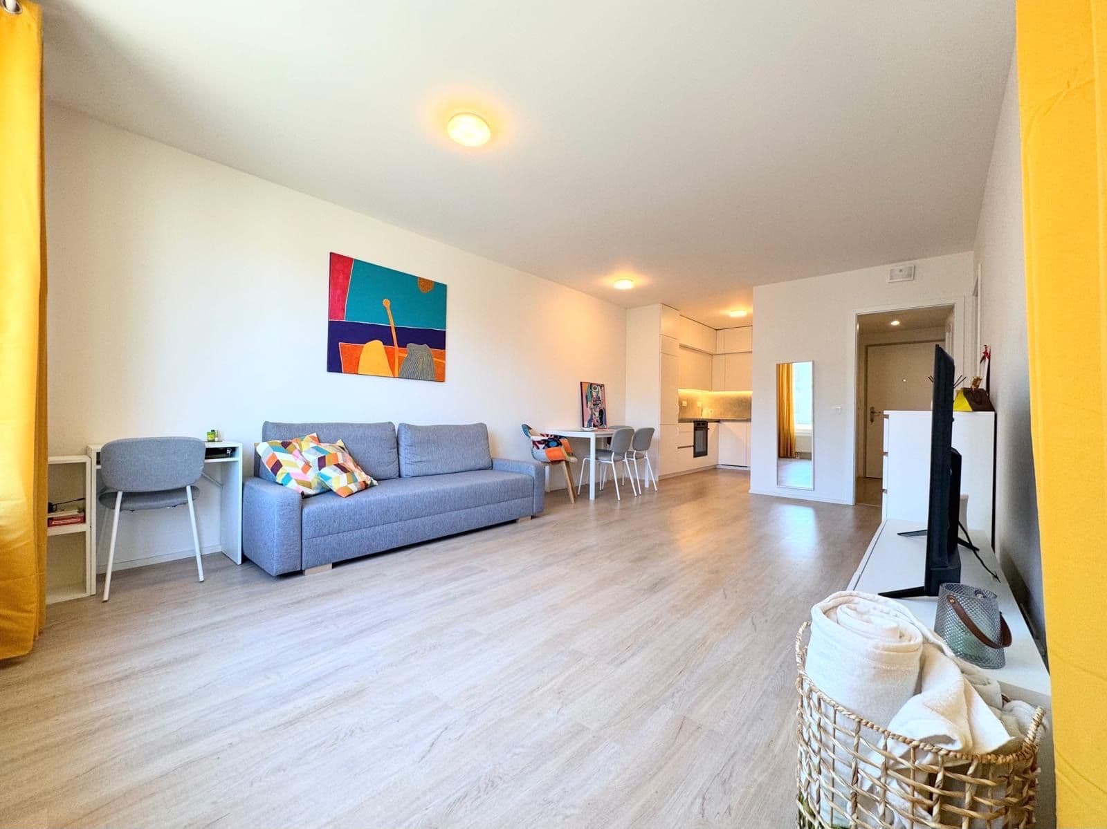Prenájom bytu 2-izbový 57 m², Holečkova, Praha, Praha Prenájom bytu 2-izbový 57 m², Holečkova, Praha, Praha