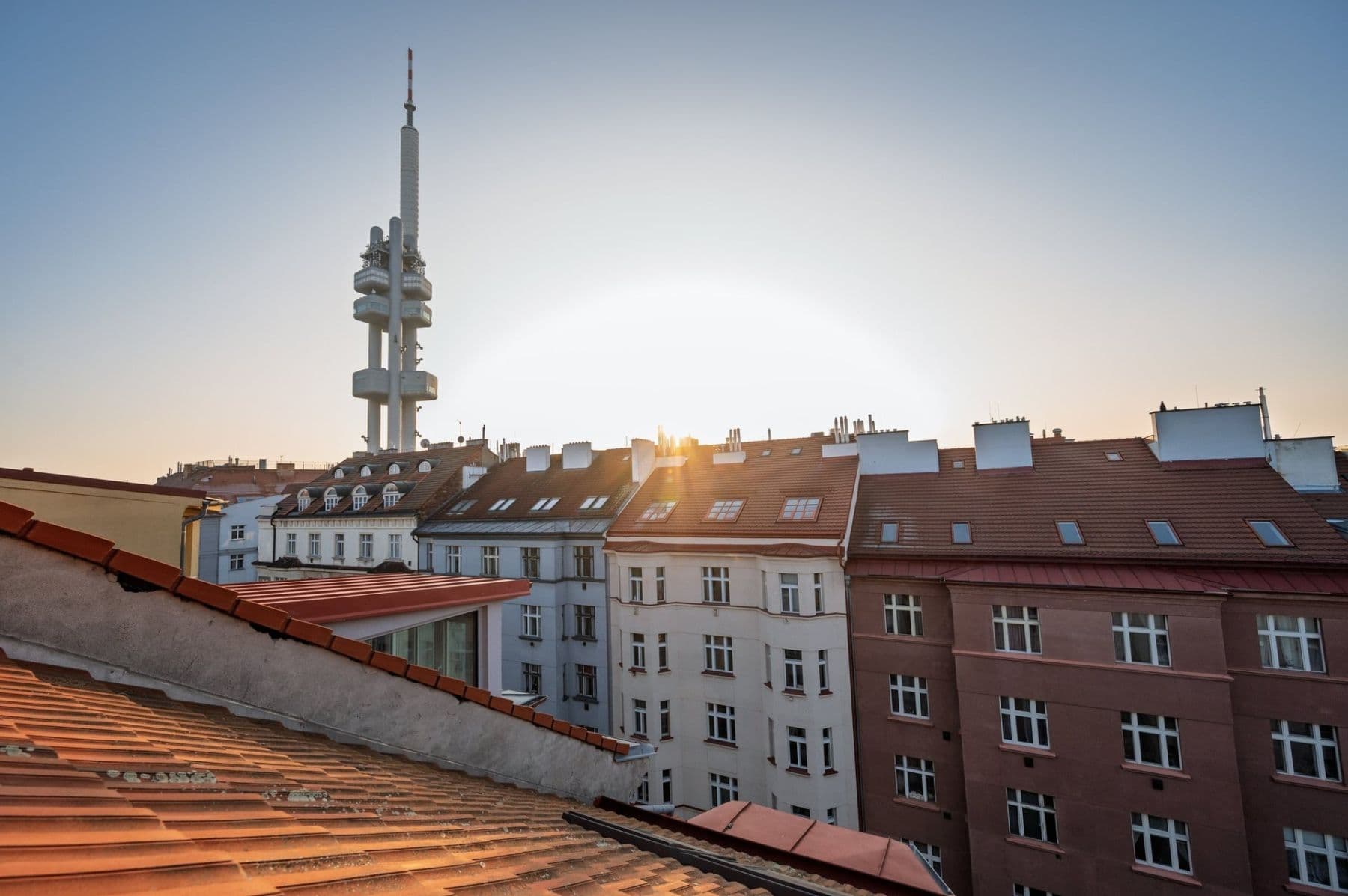 Prenájom bytu 5-izbový 191 m², Čajkovského, Praha, Praha Prenájom bytu 5-izbový 191 m², Čajkovského, Praha, Praha