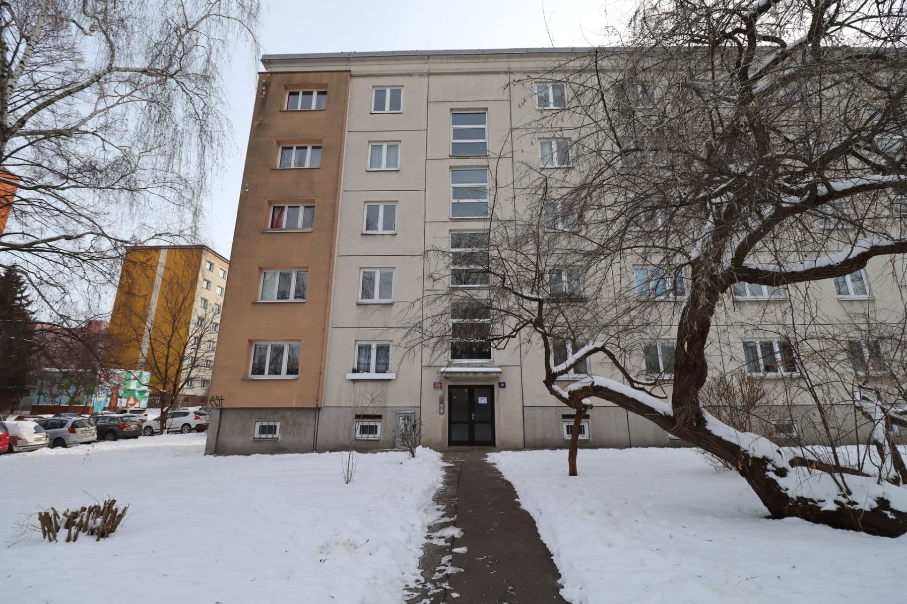 Prenájom bytu 2-izbový 50 m², Káranská, Praha, Praha Prenájom bytu 2-izbový 50 m², Káranská, Praha, Praha