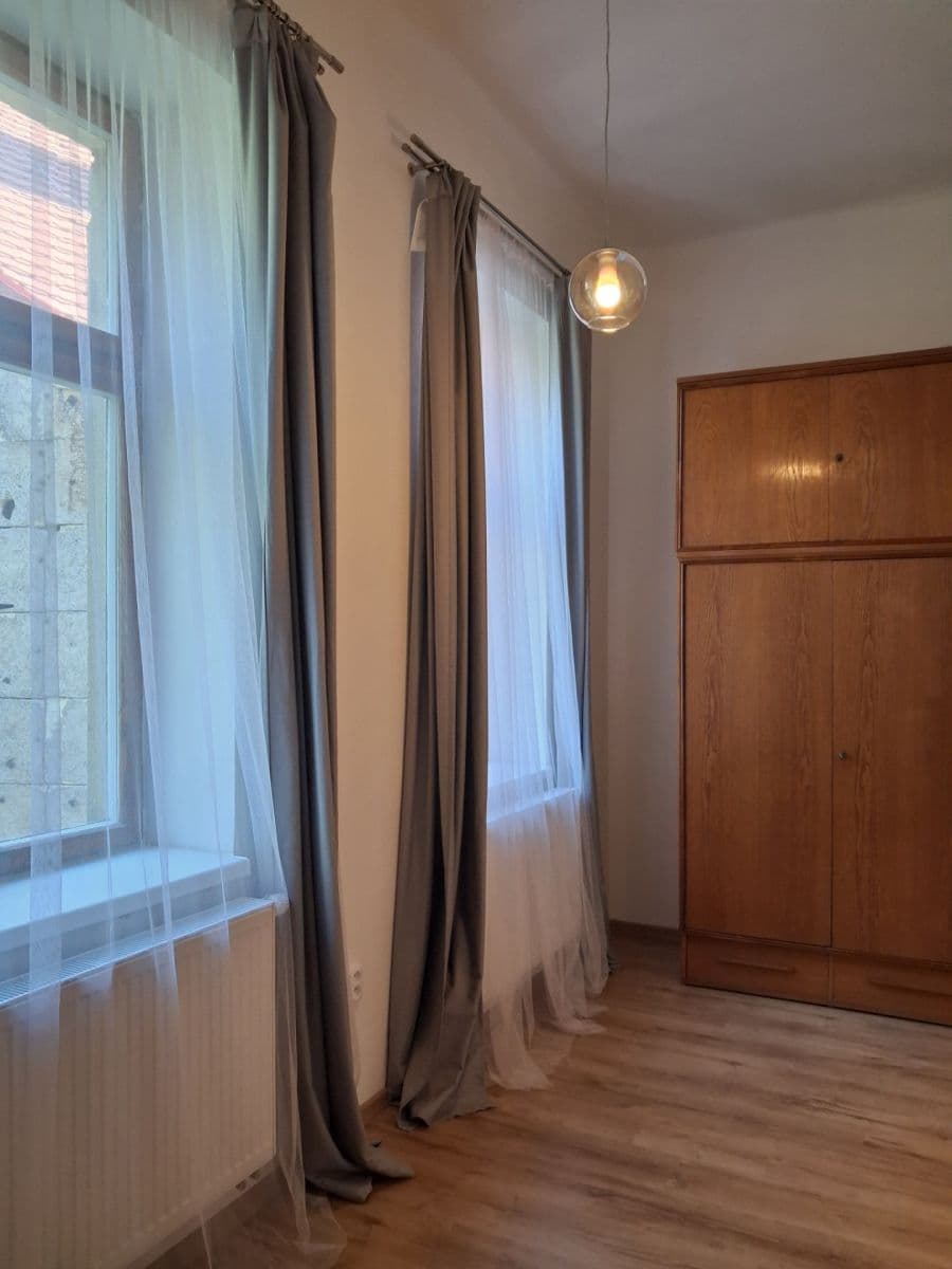 Prenájom bytu 2-izbový 47 m², Vratislavova, Praha, Praha Prenájom bytu 2-izbový 47 m², Vratislavova, Praha, Praha