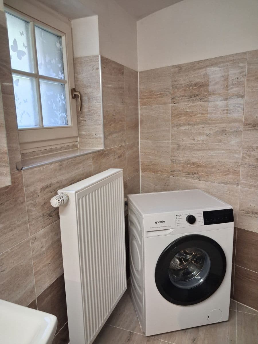 Prenájom bytu 2-izbový 47 m², Vratislavova, Praha, Praha Prenájom bytu 2-izbový 47 m², Vratislavova, Praha, Praha