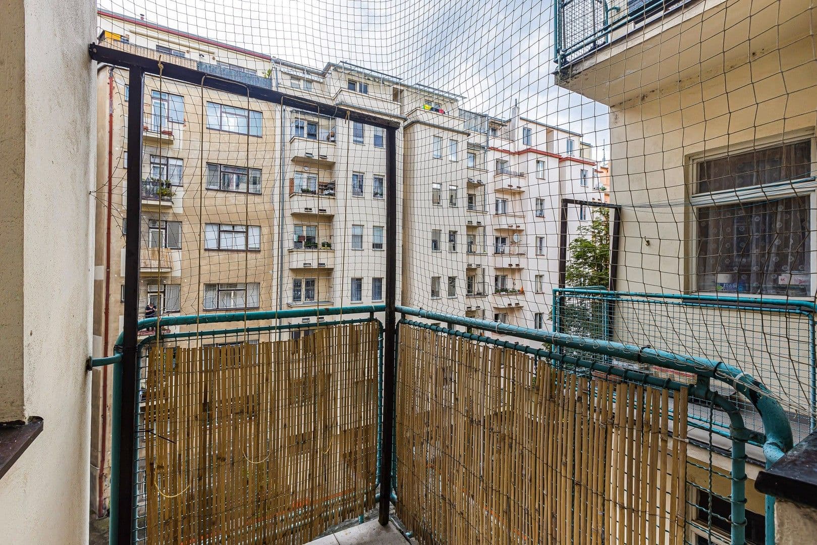 Prenájom bytu 4-izbový 105 m², Antonínská, Praha, Praha Prenájom bytu 4-izbový 105 m², Antonínská, Praha, Praha