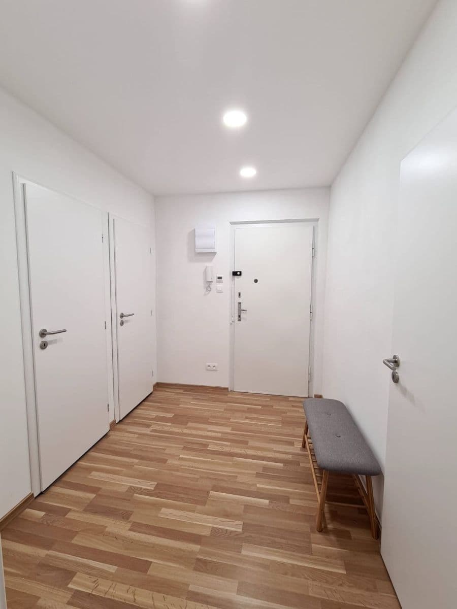 Prenájom bytu 1-izbový 39 m², Na Rokytce, Praha, Praha Prenájom bytu 1-izbový 39 m², Na Rokytce, Praha, Praha