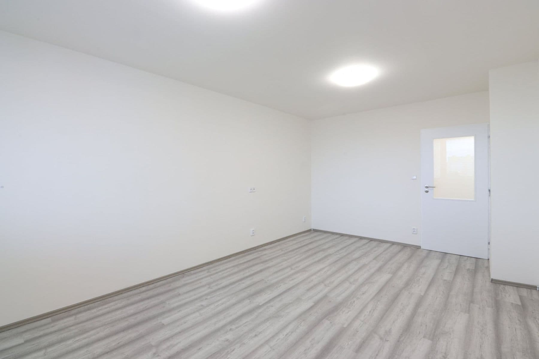 Prenájom bytu 3-izbový 74 m², Chalupkova, Praha, Praha Prenájom bytu 3-izbový 74 m², Chalupkova, Praha, Praha