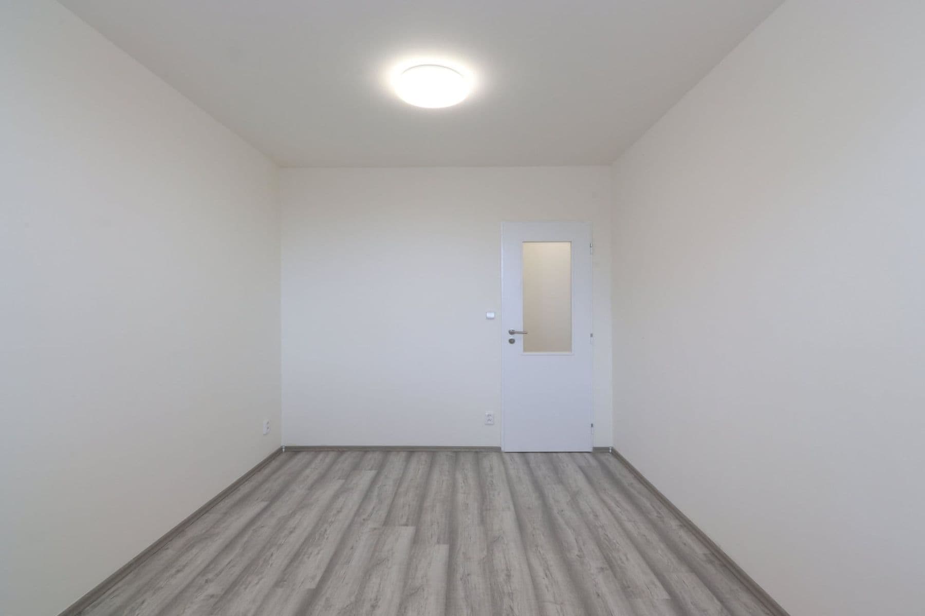 Prenájom bytu 3-izbový 74 m², Chalupkova, Praha, Praha Prenájom bytu 3-izbový 74 m², Chalupkova, Praha, Praha