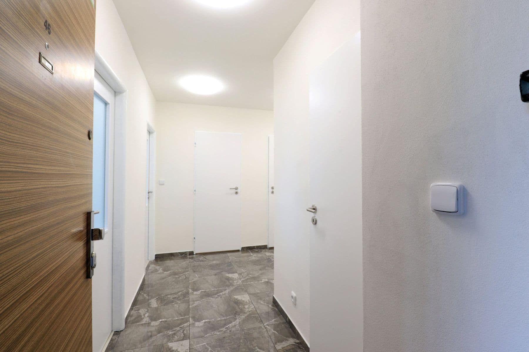 Prenájom bytu 3-izbový 74 m², Chalupkova, Praha, Praha Prenájom bytu 3-izbový 74 m², Chalupkova, Praha, Praha