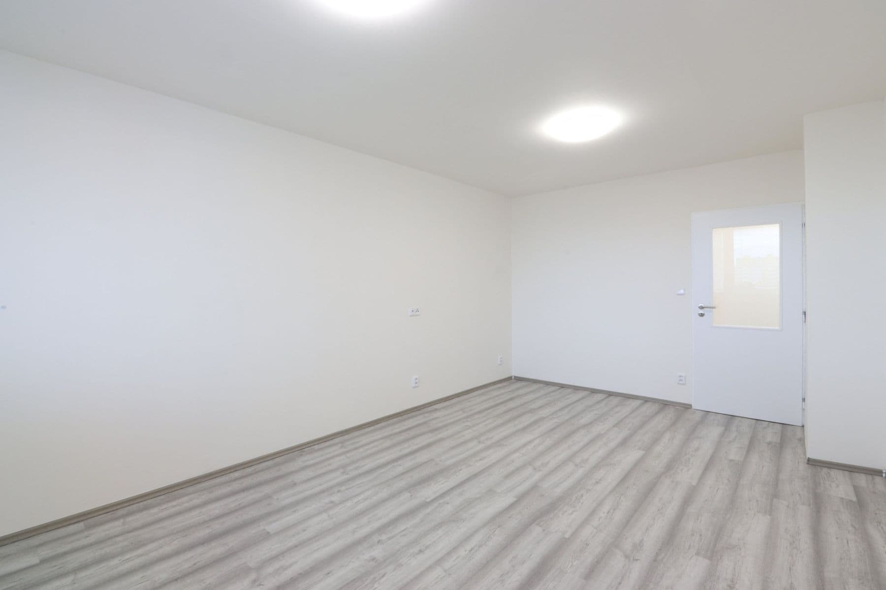 Prenájom bytu 3-izbový 74 m², Chalupkova, Praha, Praha Prenájom bytu 3-izbový 74 m², Chalupkova, Praha, Praha