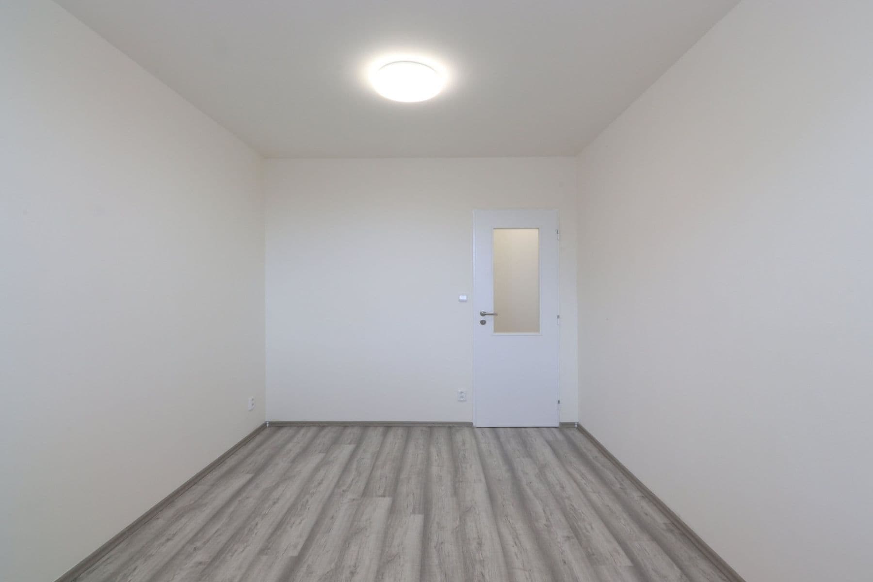 Prenájom bytu 3-izbový 74 m², Chalupkova, Praha, Praha Prenájom bytu 3-izbový 74 m², Chalupkova, Praha, Praha