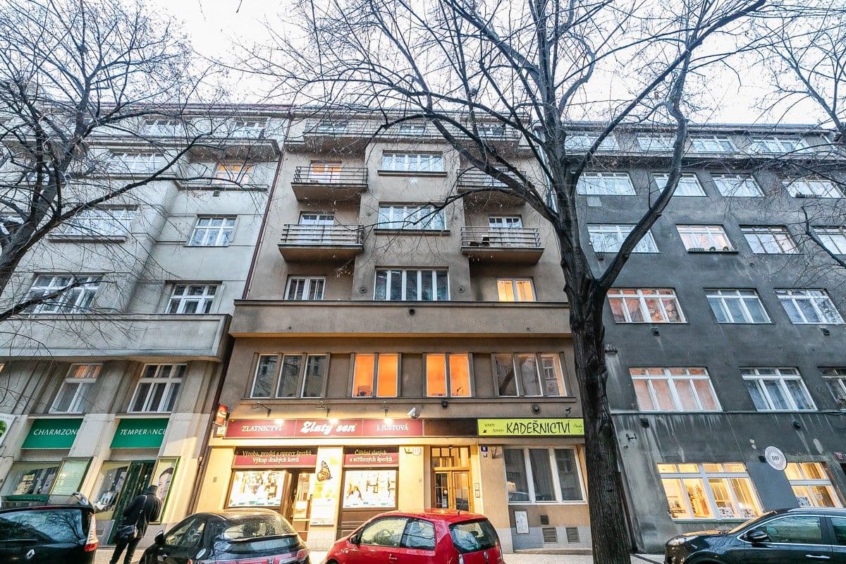 Prenájom bytu 2-izbový 80 m², V. P. Čkalova, Praha, Praha Prenájom bytu 2-izbový 80 m², V. P. Čkalova, Praha, Praha