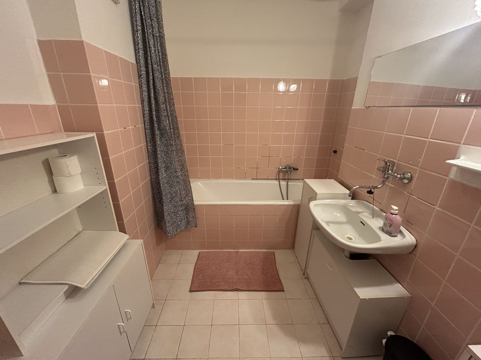 Prenájom bytu, Na Okraji, Praha, Praha Prenájom bytu, Na Okraji, Praha, Praha