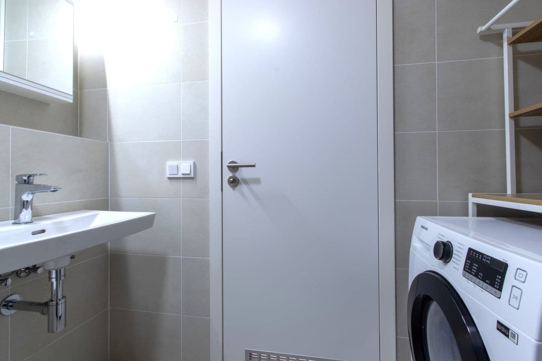 Prenájom bytu 2-izbový 59 m², Sokolova, Praha, Praha Prenájom bytu 2-izbový 59 m², Sokolova, Praha, Praha