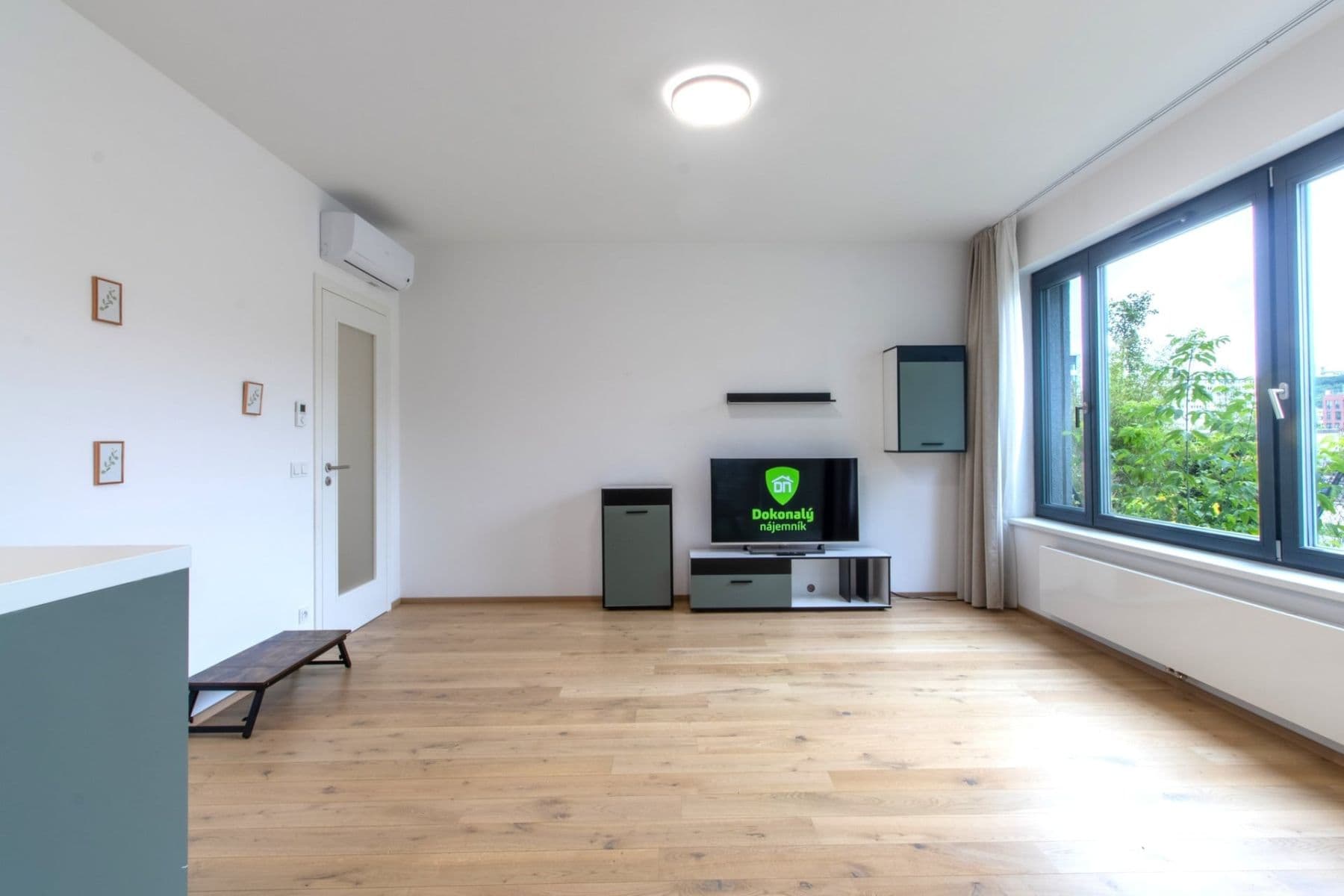 Prenájom bytu 2-izbový 59 m², Sokolova, Praha, Praha Prenájom bytu 2-izbový 59 m², Sokolova, Praha, Praha
