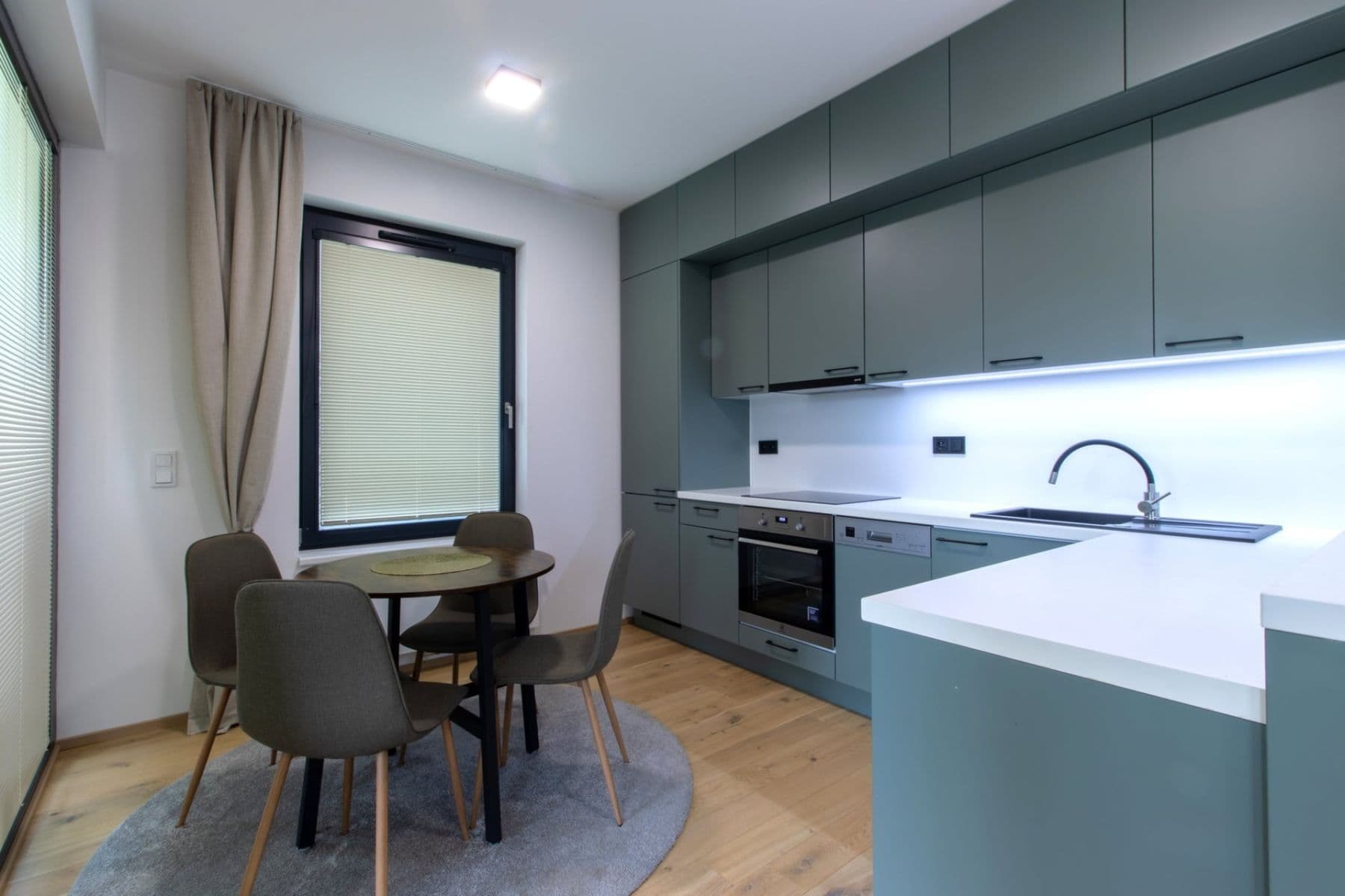Prenájom bytu 2-izbový 59 m², Sokolova, Praha, Praha Prenájom bytu 2-izbový 59 m², Sokolova, Praha, Praha