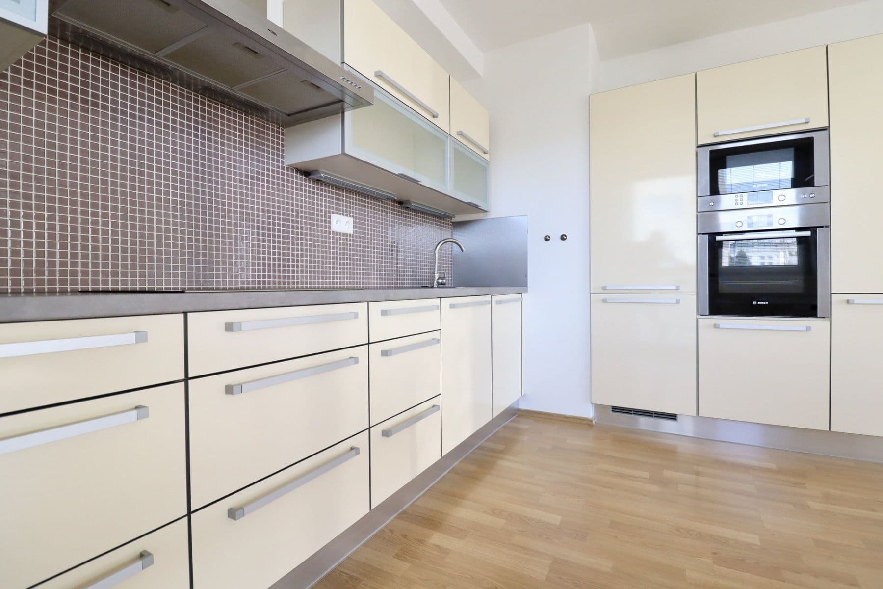 Prenájom bytu 2-izbový 67 m², Přeučilova, Praha, Praha Prenájom bytu 2-izbový 67 m², Přeučilova, Praha, Praha