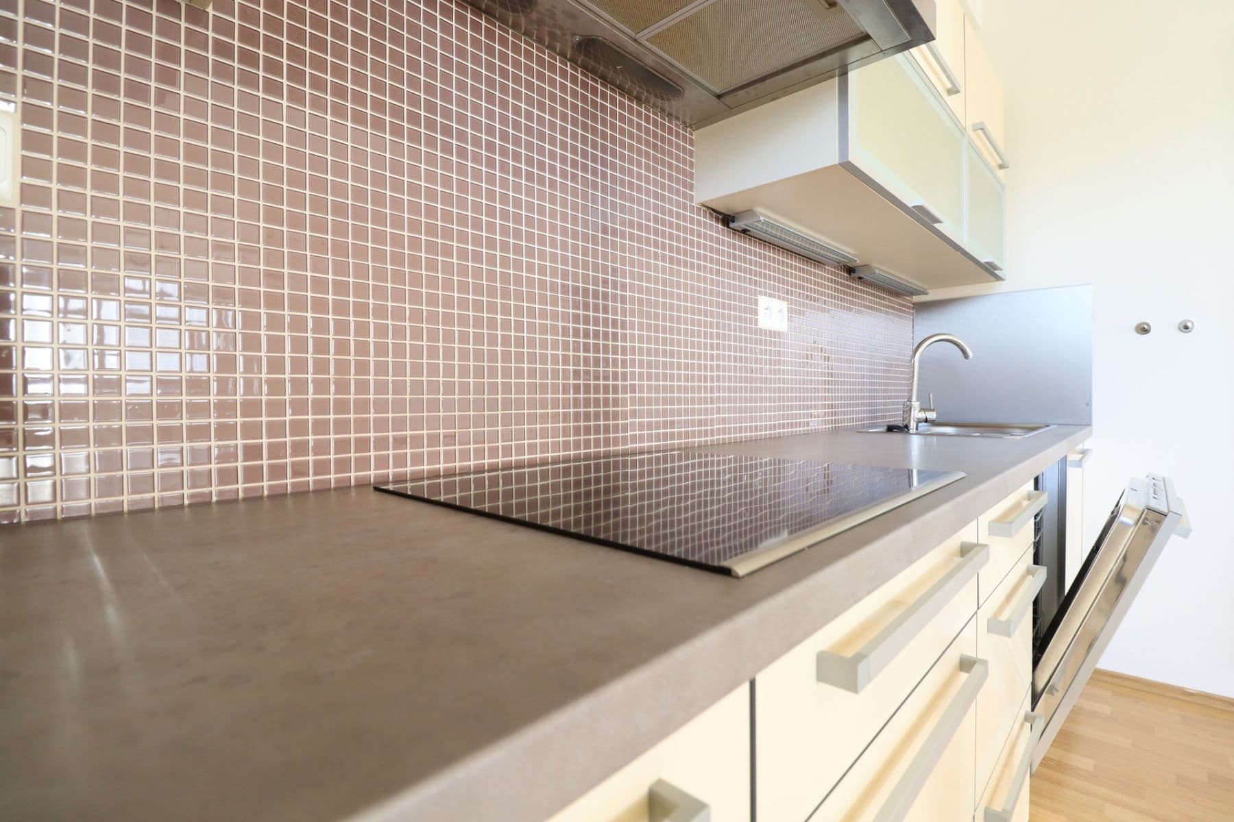 Prenájom bytu 2-izbový 67 m², Přeučilova, Praha, Praha Prenájom bytu 2-izbový 67 m², Přeučilova, Praha, Praha