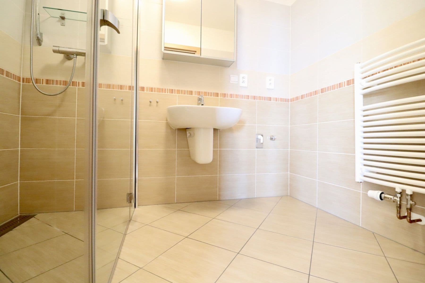 Prenájom bytu 2-izbový 67 m², Přeučilova, Praha, Praha Prenájom bytu 2-izbový 67 m², Přeučilova, Praha, Praha
