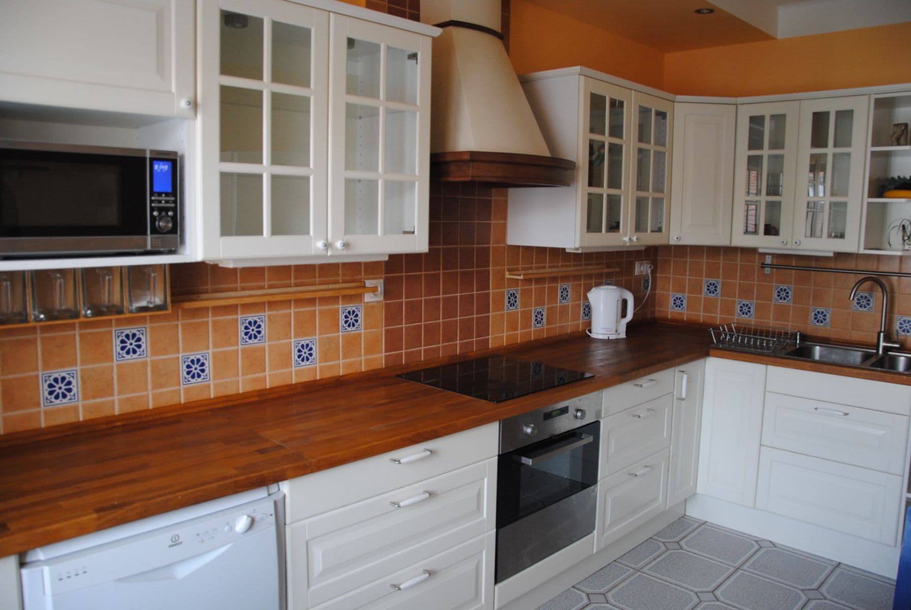 Prenájom bytu 2-izbový 84 m², Na Dionysce, Praha, Praha Prenájom bytu 2-izbový 84 m², Na Dionysce, Praha, Praha