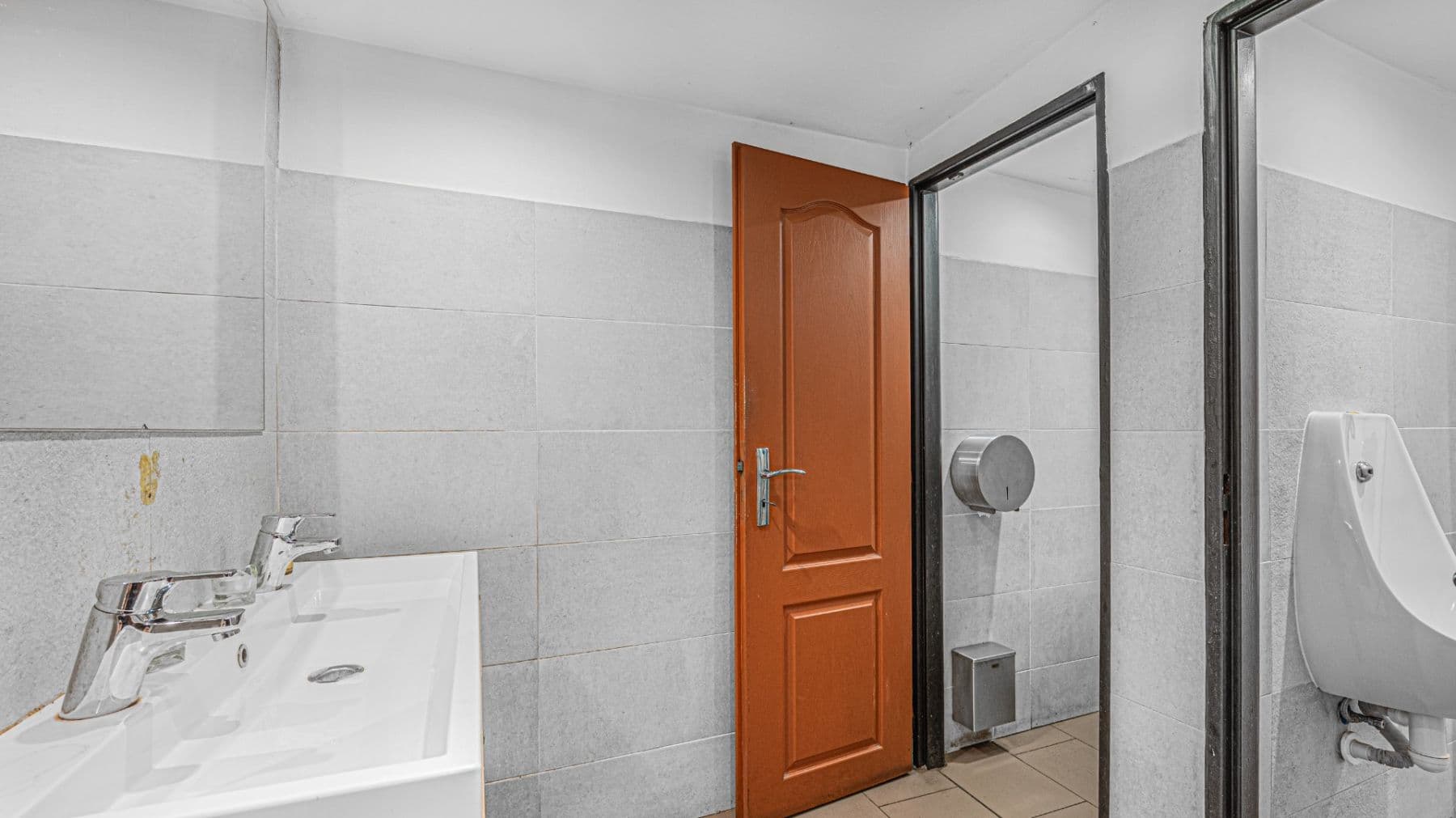 Predaj domu 100 m², pozemek 151 m², Mezi Křižovatkami, Dolní Břežany, Středočeský kraj Predaj domu 100 m², pozemek 151 m², Mezi Křižovatkami, Dolní Břežany, Středočeský kraj